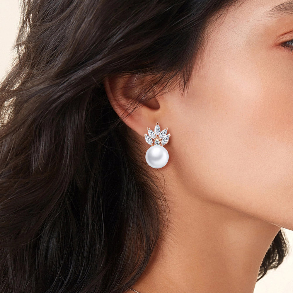 Fashion Simple Pearl Stud Earrings Women